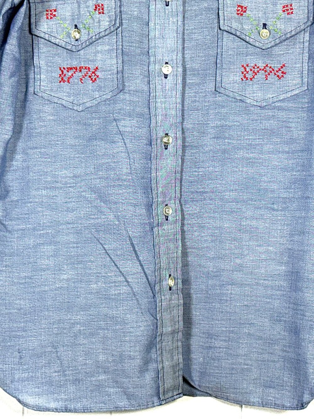 VTG Wrangler Chambray Embroidered Bicentennial Eagle 1776-1996 Button Shirt 36 - Picture 3 of 15